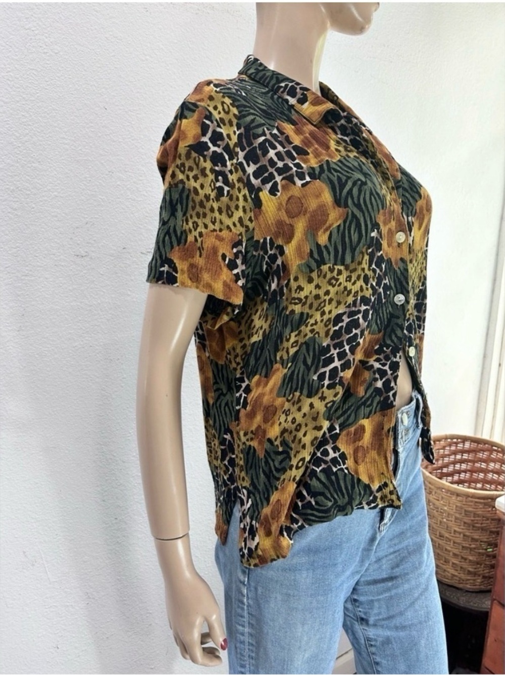 Requirements Leopard & Floral Short Sleeve Button-Down Shirt - Black & Brown - Picture 2 of 13